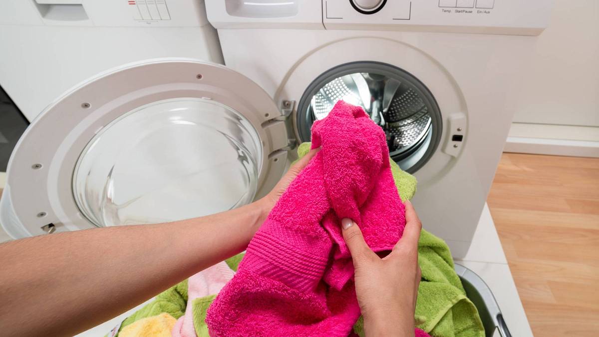 Praní ručníků může být věda: Ručníky by se měly prát jednou za pár dnů v závislosti na tom, jak často je používáte